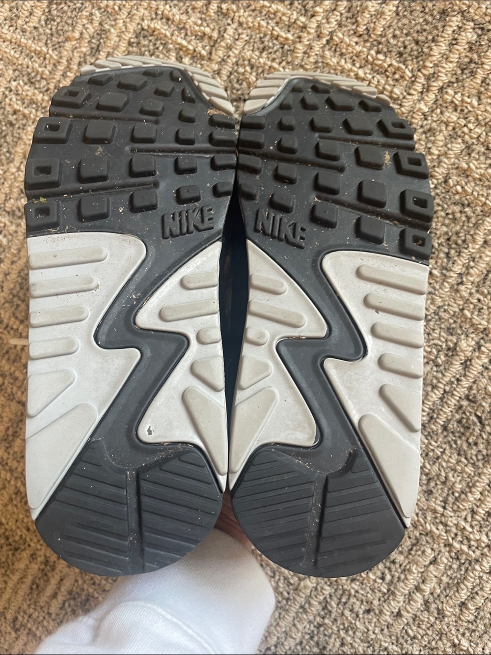 Nike Navy and White Women's Athletic Sneakers - Picture 8 of 10